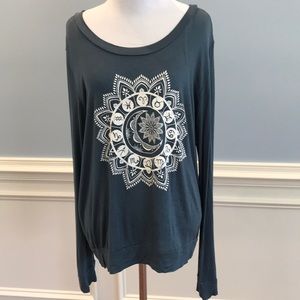EUC Long sleeve tshirt with cool design